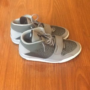 Men’s 9.5 Jordan’s